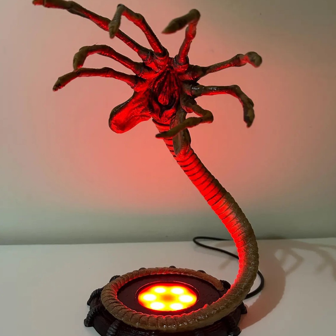 Alien Facehugger Lamp Nightlig - Lighting Decor Items ulasan dan harga